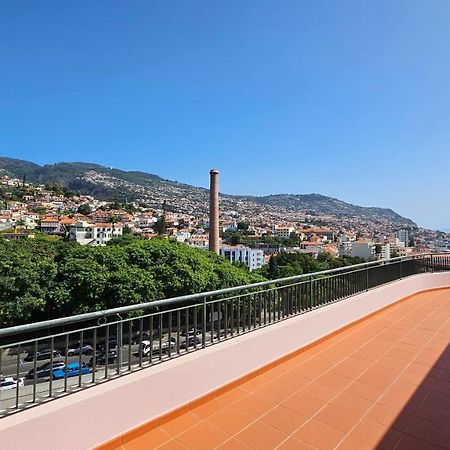 Garden And Seaview Apartment - Free Parking 丰沙尔 外观 照片