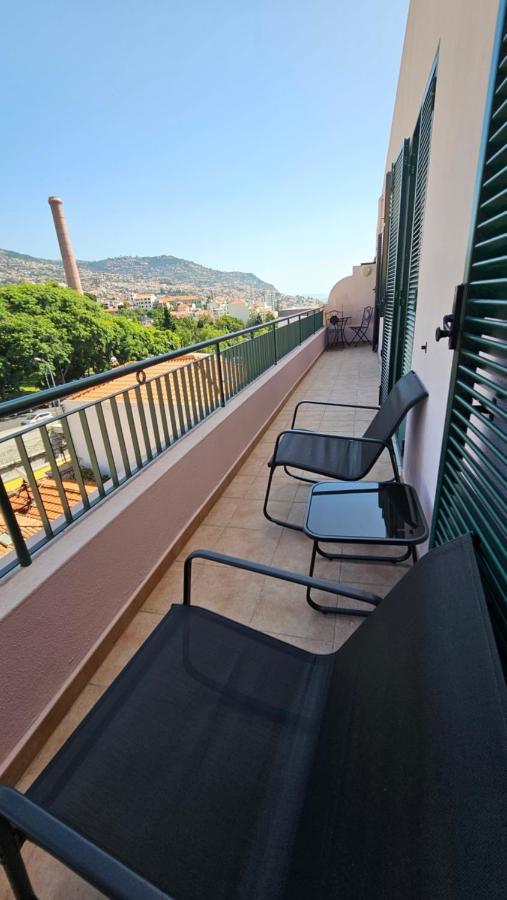 Garden And Seaview Apartment - Free Parking 丰沙尔 外观 照片