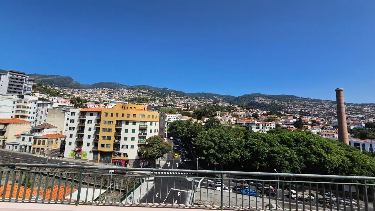 Garden And Seaview Apartment - Free Parking 丰沙尔 外观 照片